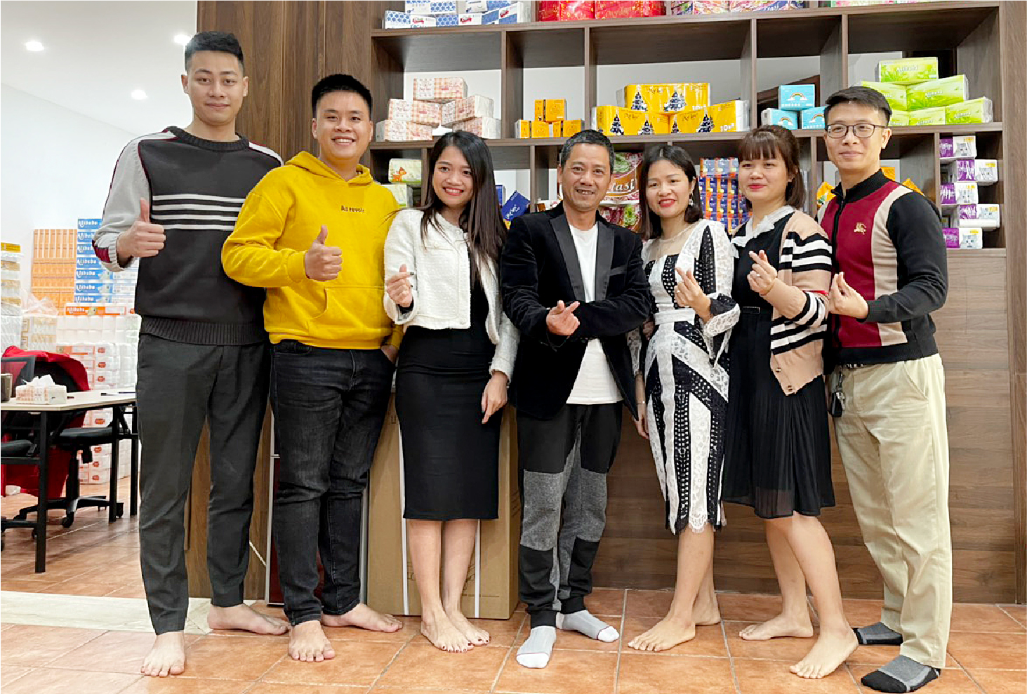 Giấy MyLan tài trợ sản xuất “bom tấn” hài Tết “Làng ế vợ 8”